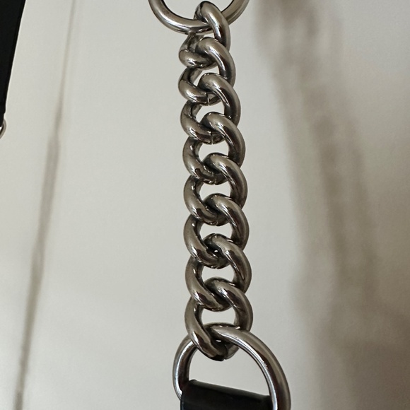 Badgley Mischka | American Glamour | Black Leather + Metal Shoulder Bag - Picture 4 of 8